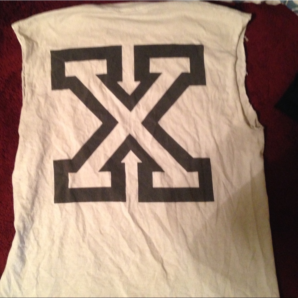 Vintage Straight Edge Cut Off tee